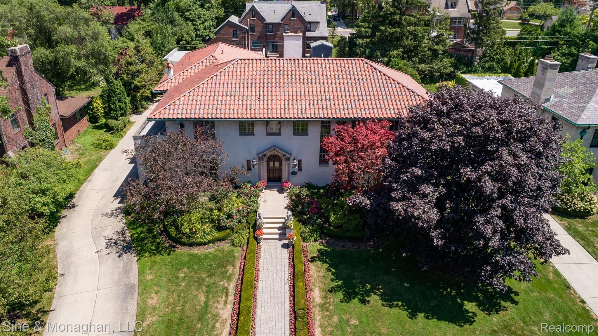 1040 Devonshire Road Grosse Pointe, MI 48230 - Photo 90 of 95 DJI_0001.jpg