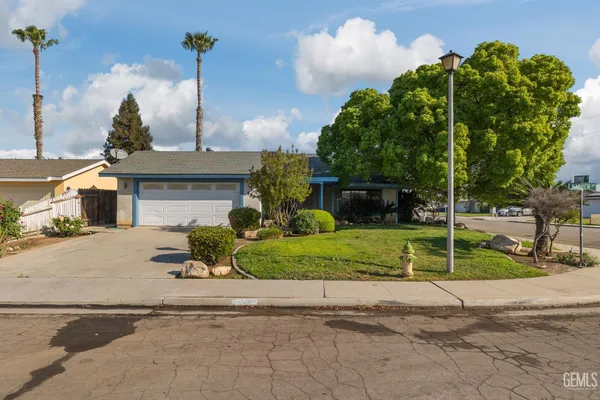 $320,000 | Undisclosed Address, Bakersfield, CA 93308