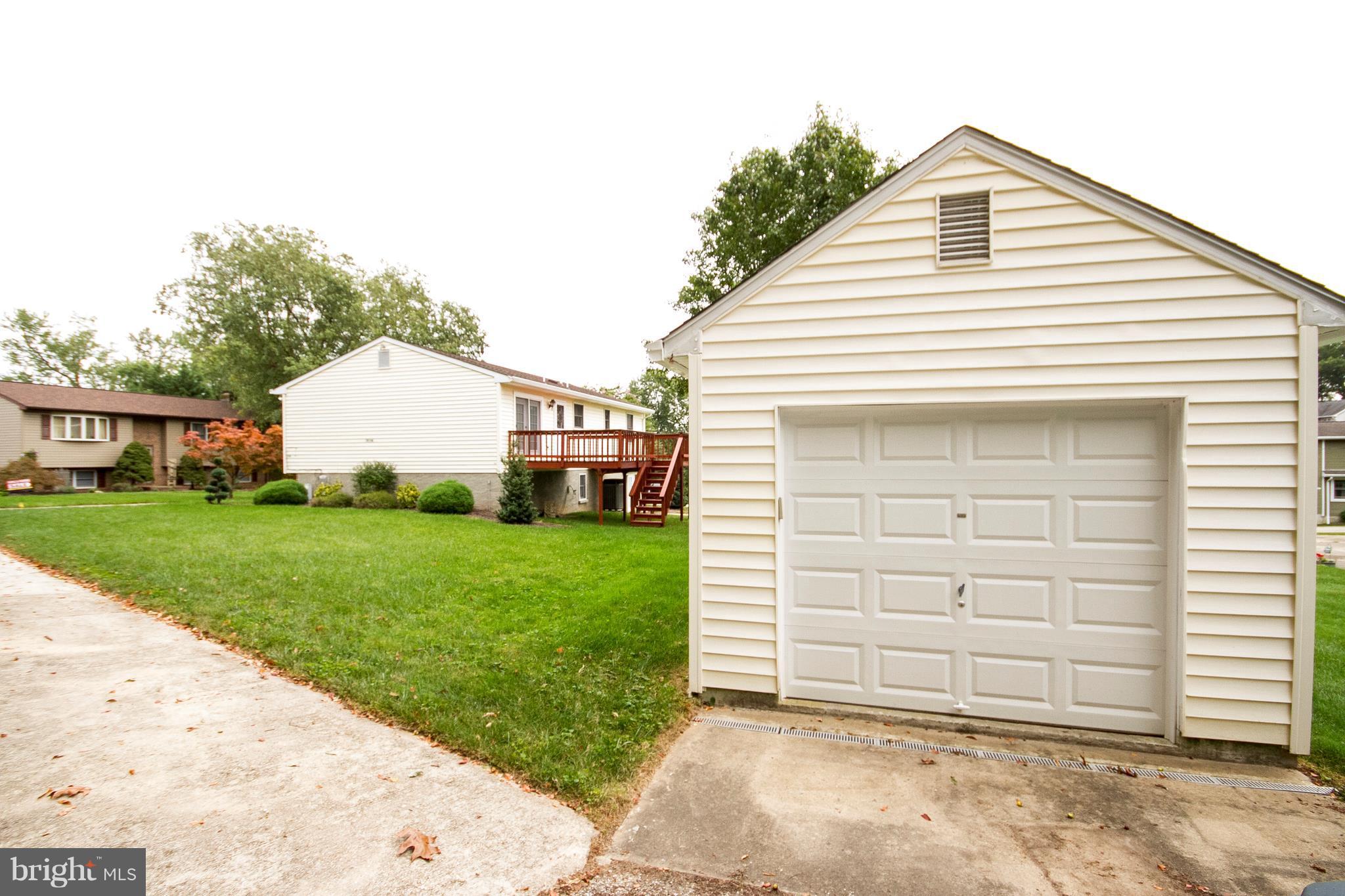 2814 Northwind Road Baltimore, MD 21234 - Photo 3 of 21 Detached Garage