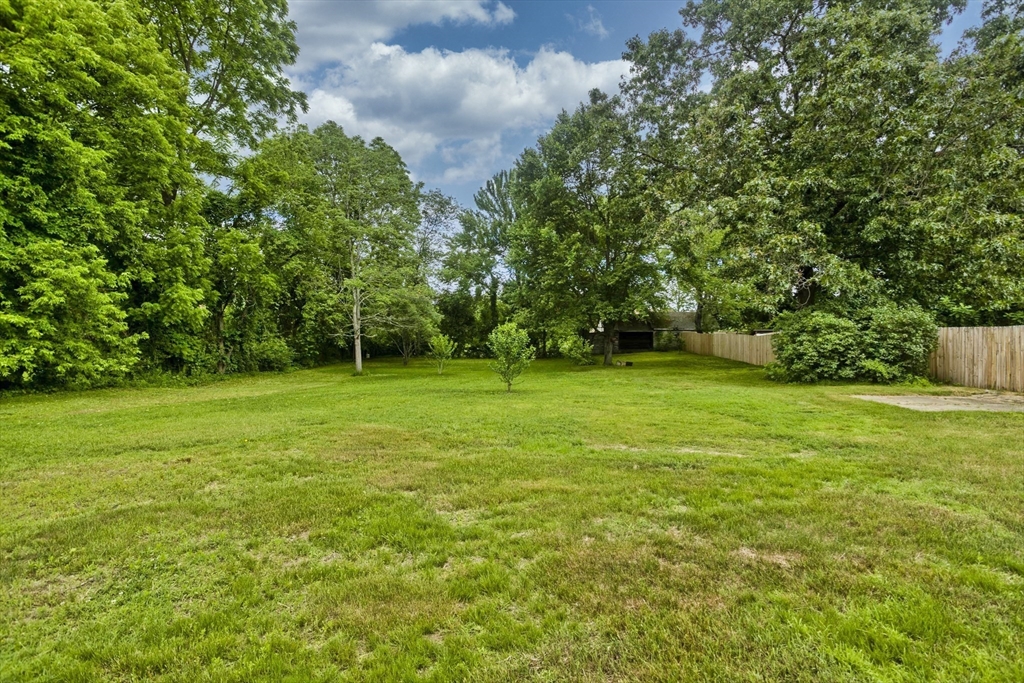 57 Manchonis Road Wilbraham, MA 01095 - Photo 39 of 40 Gallery Image 39
