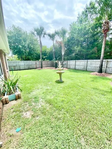 $2,750 | 1979 Rue La Fontaine, Navarre, FL 32566