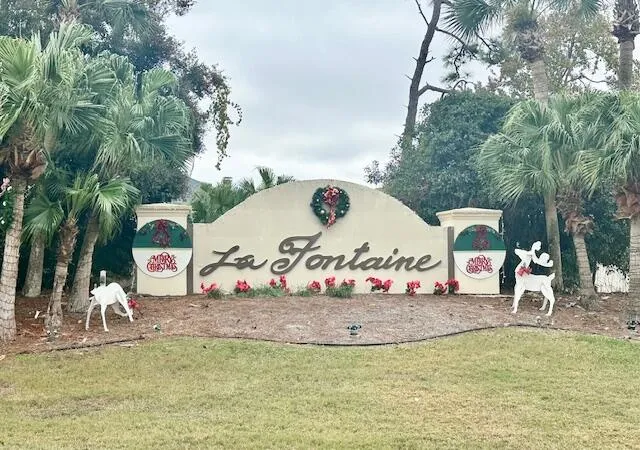 $2,700 | 1979 Rue La Fontaine, Navarre, FL 32566