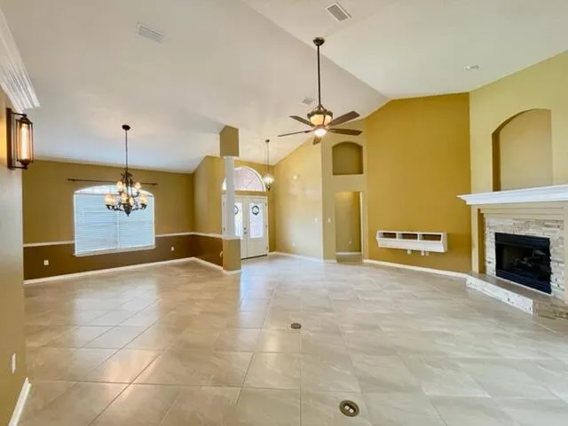 $2,750 | 1979 Rue La Fontaine, Navarre, FL 32566