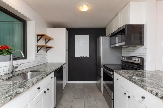 $469,000 | 5 College Hl Road, Hanover, NH 03755