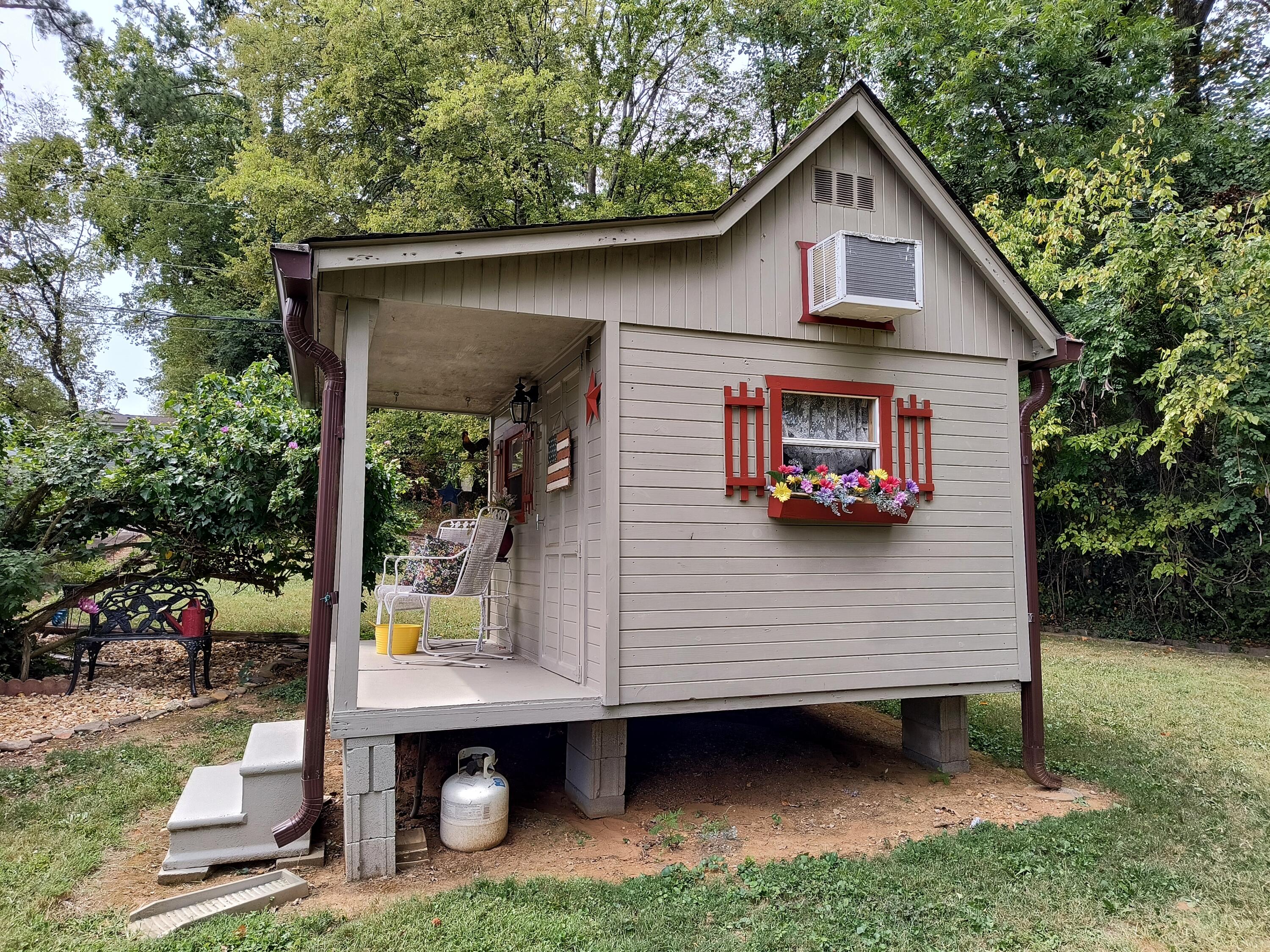 119 Frawley Road Chattanooga, TN 37412 - Photo 15 of 48 THE OG SHE SHED
