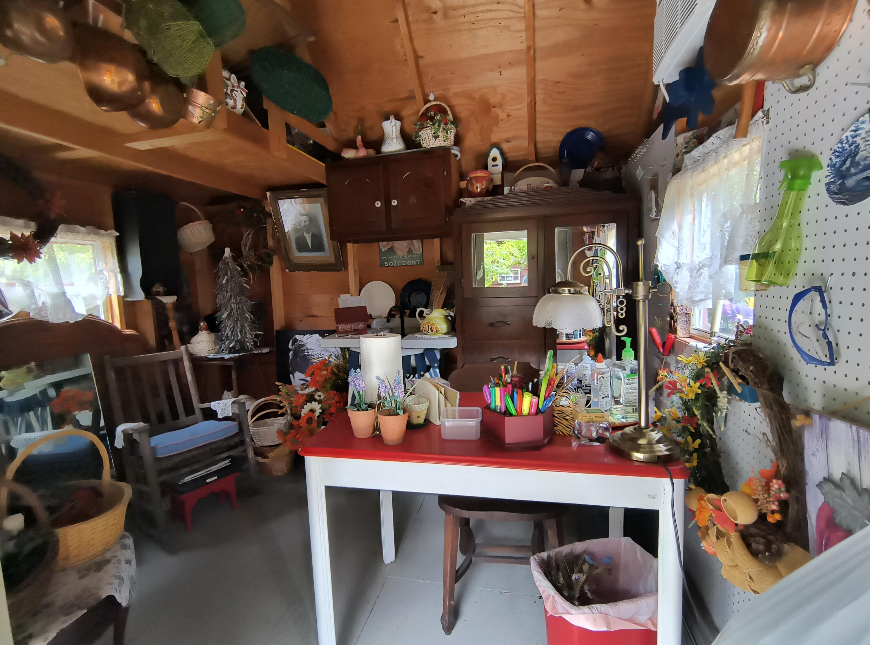 119 Frawley Road Chattanooga, TN 37412 - Photo 18 of 48 Inside the She Shed