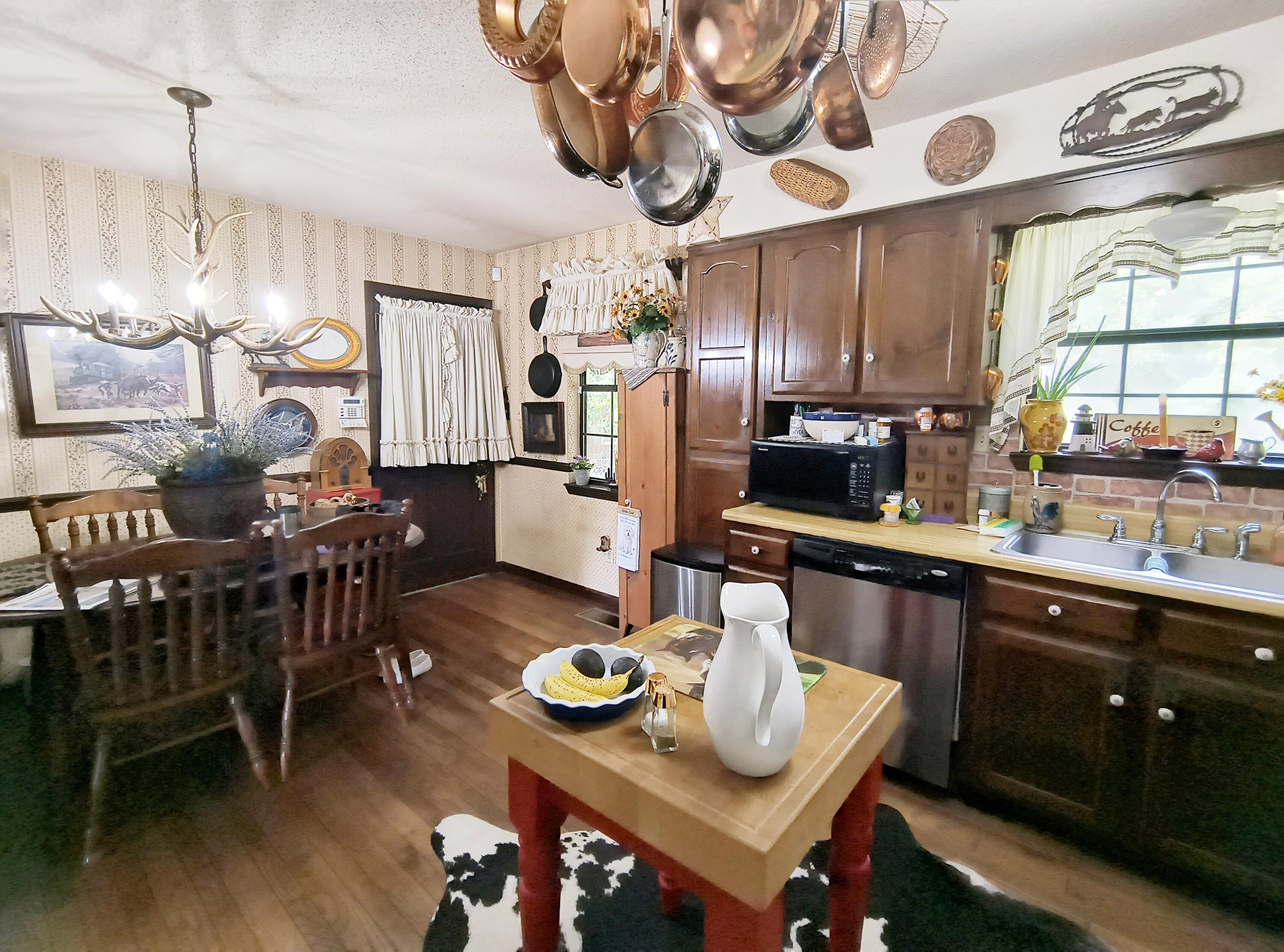 119 Frawley Road Chattanooga, TN 37412 - Photo 22 of 48 Welcome to the Kitchen