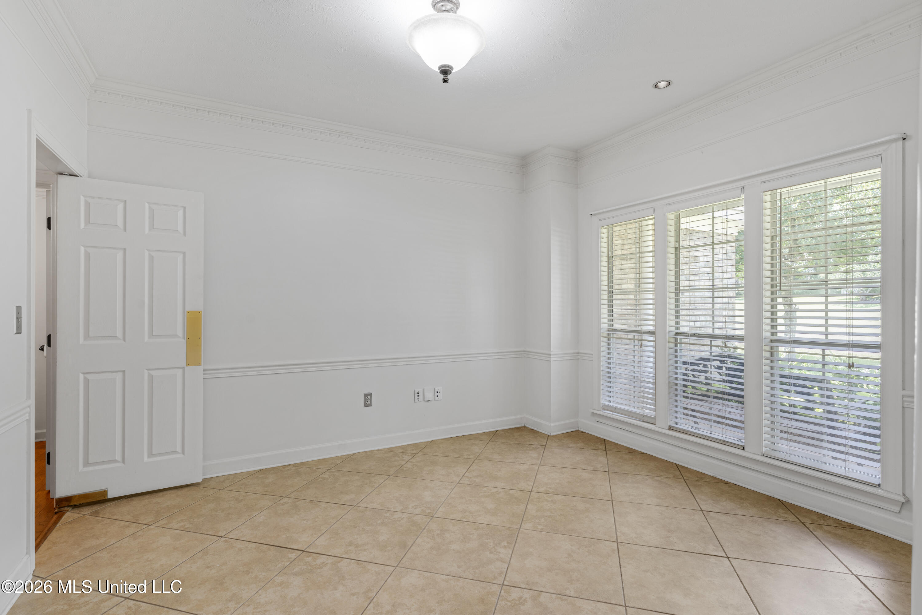 109 Willow Brook Road Brandon, MS 39047 - Photo 16 of 32 Dining Room