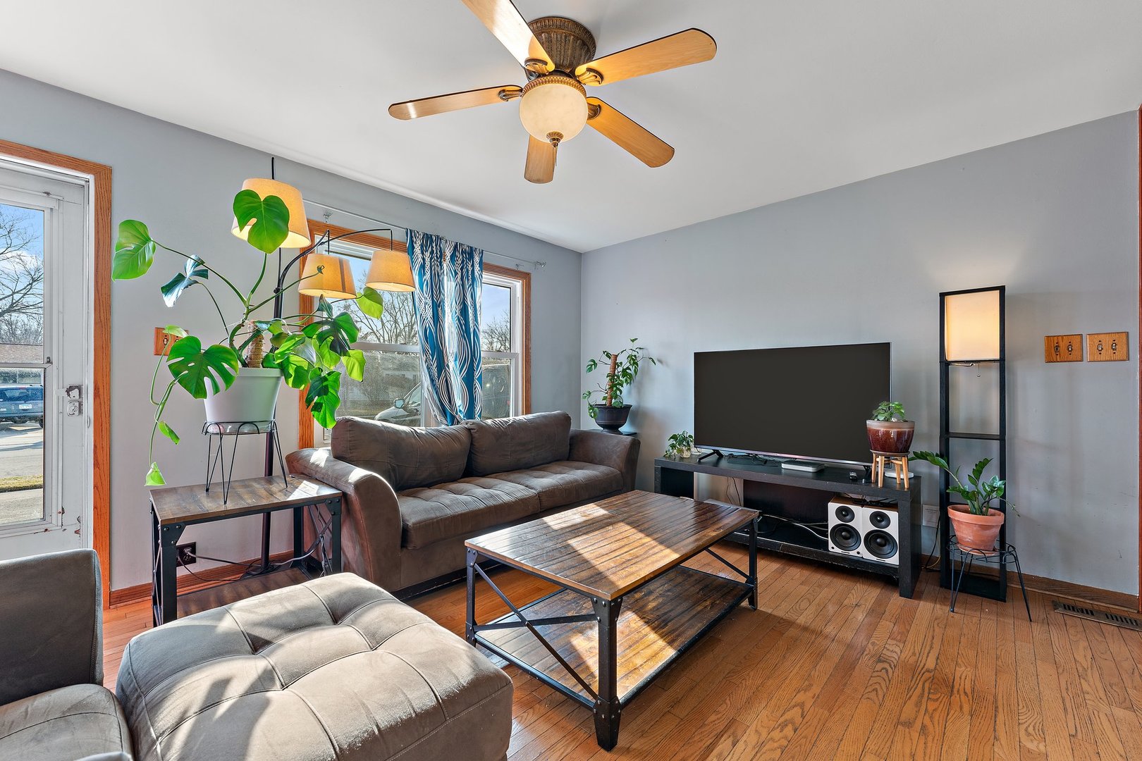 508 Kenyon Avenue Romeoville, IL 60446 - Photo 4 of 17 Gallery Image 4
