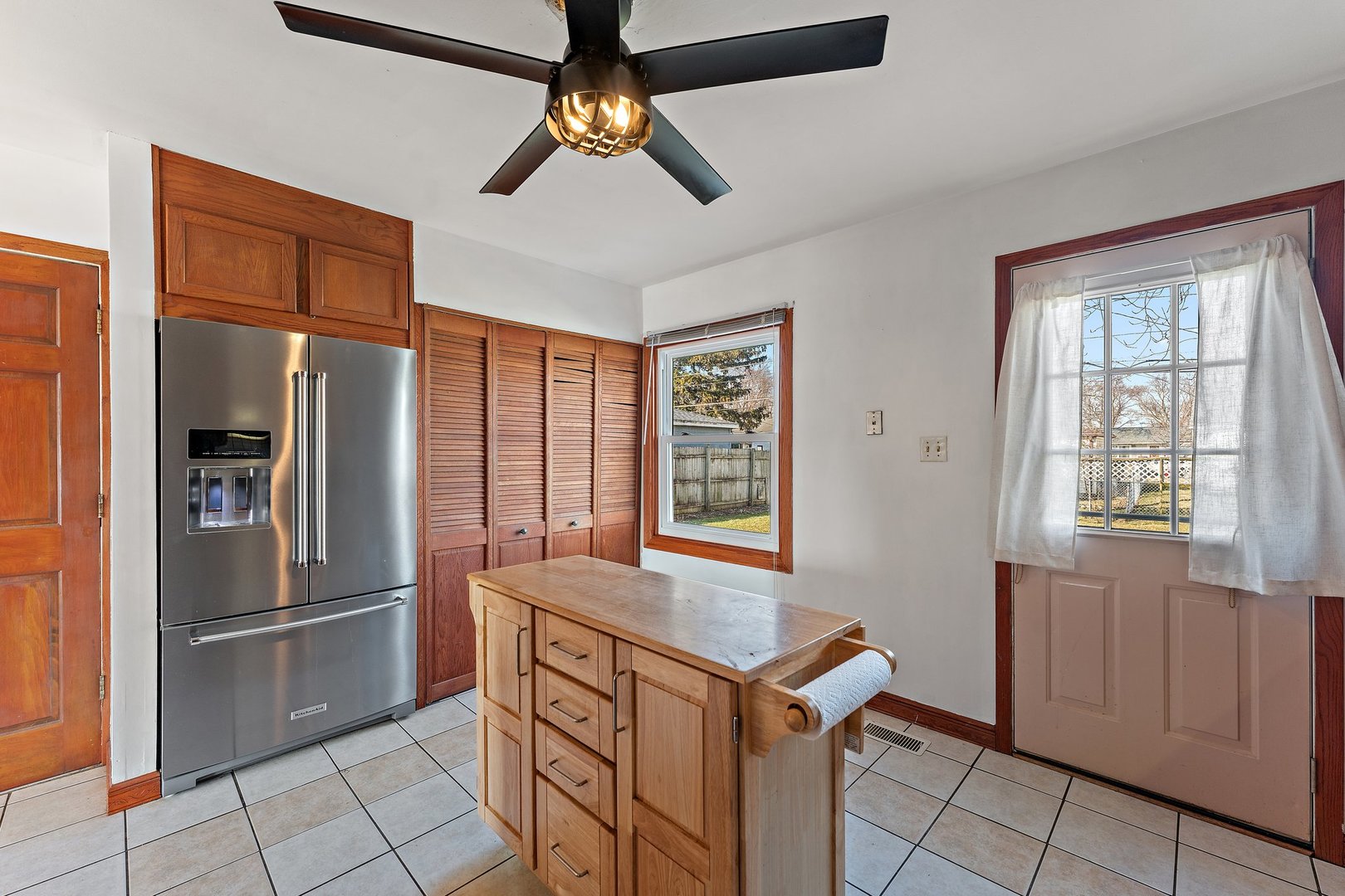 508 Kenyon Avenue Romeoville, IL 60446 - Photo 9 of 17 Gallery Image 9