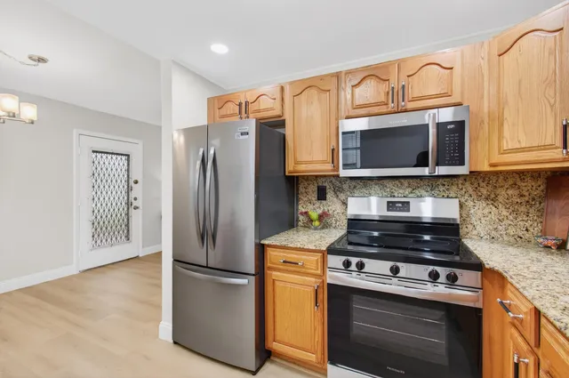 $1,925 | 826 Normandy Trail, Delray Beach, FL 33484