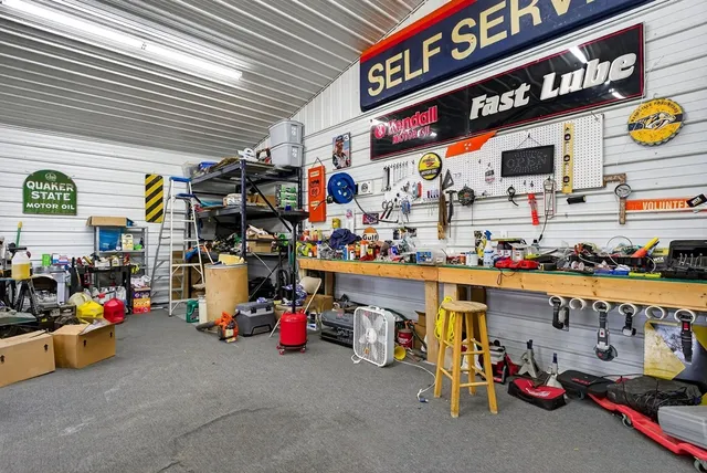 $599,900 | 151 Hack Dyer Lane, Bloomington Springs, TN 38545