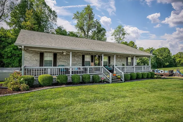 $599,900 | 151 Hack Dyer Lane, Bloomington Springs, TN 38545