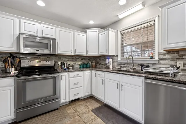 $599,900 | 151 Hack Dyer Lane, Bloomington Springs, TN 38545