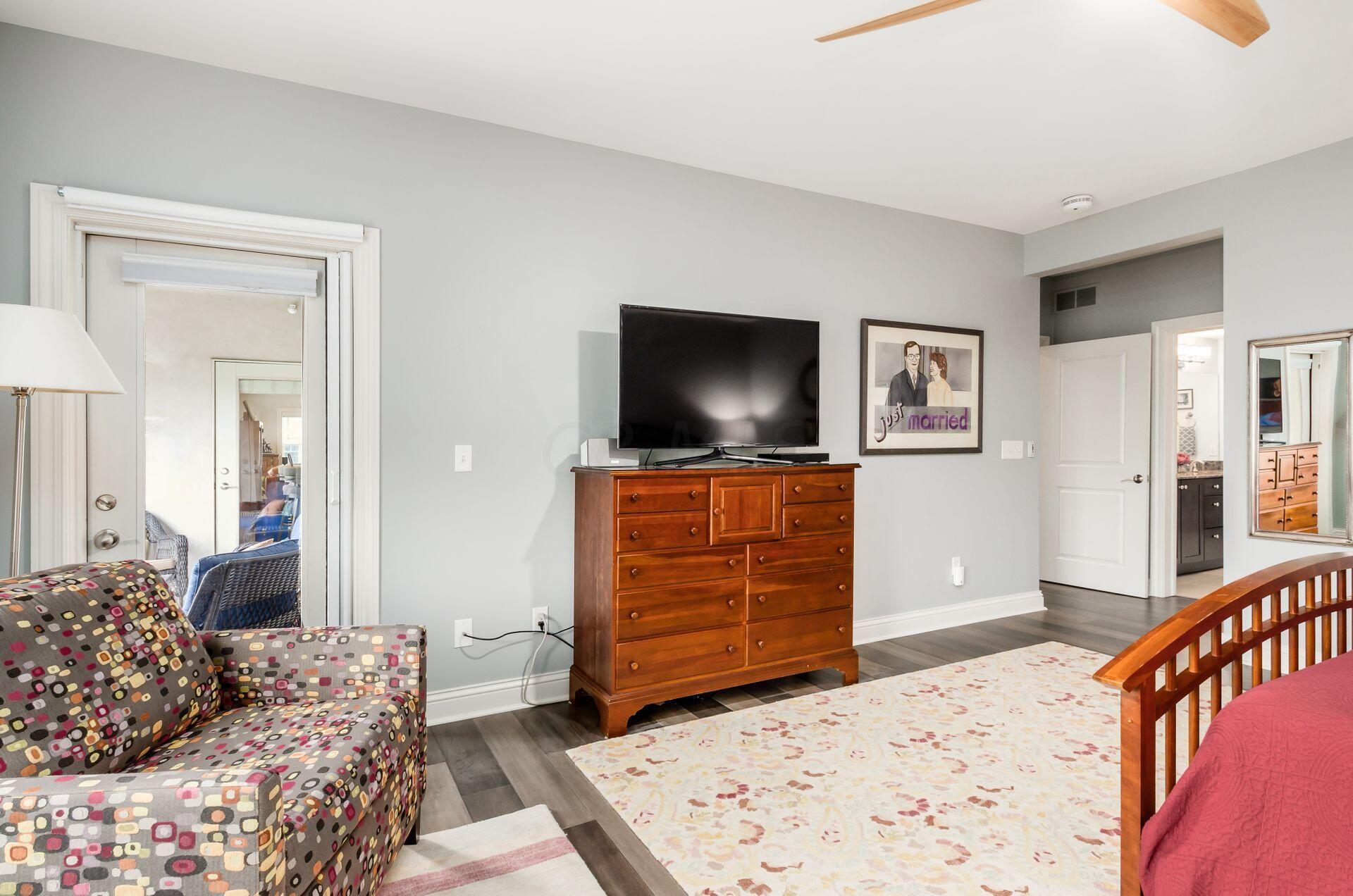 3175 Tremont Road, Unit 302 Columbus, OH 43221 - Photo 27 of 53 032_5434_L 3175 Tremont Rd099