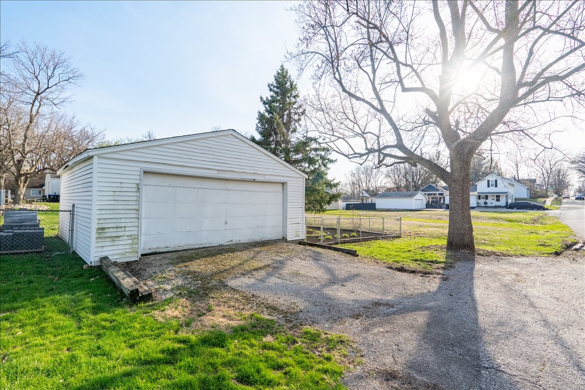 8 Felton Place Bloomington, IL 61701 - Photo 24 of 31 a view of a house with backyard and tree