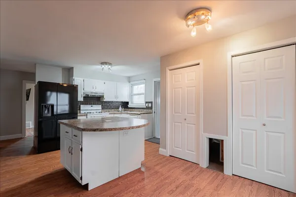 $185,000 | 8 Felton Place, Bloomington, IL 61701