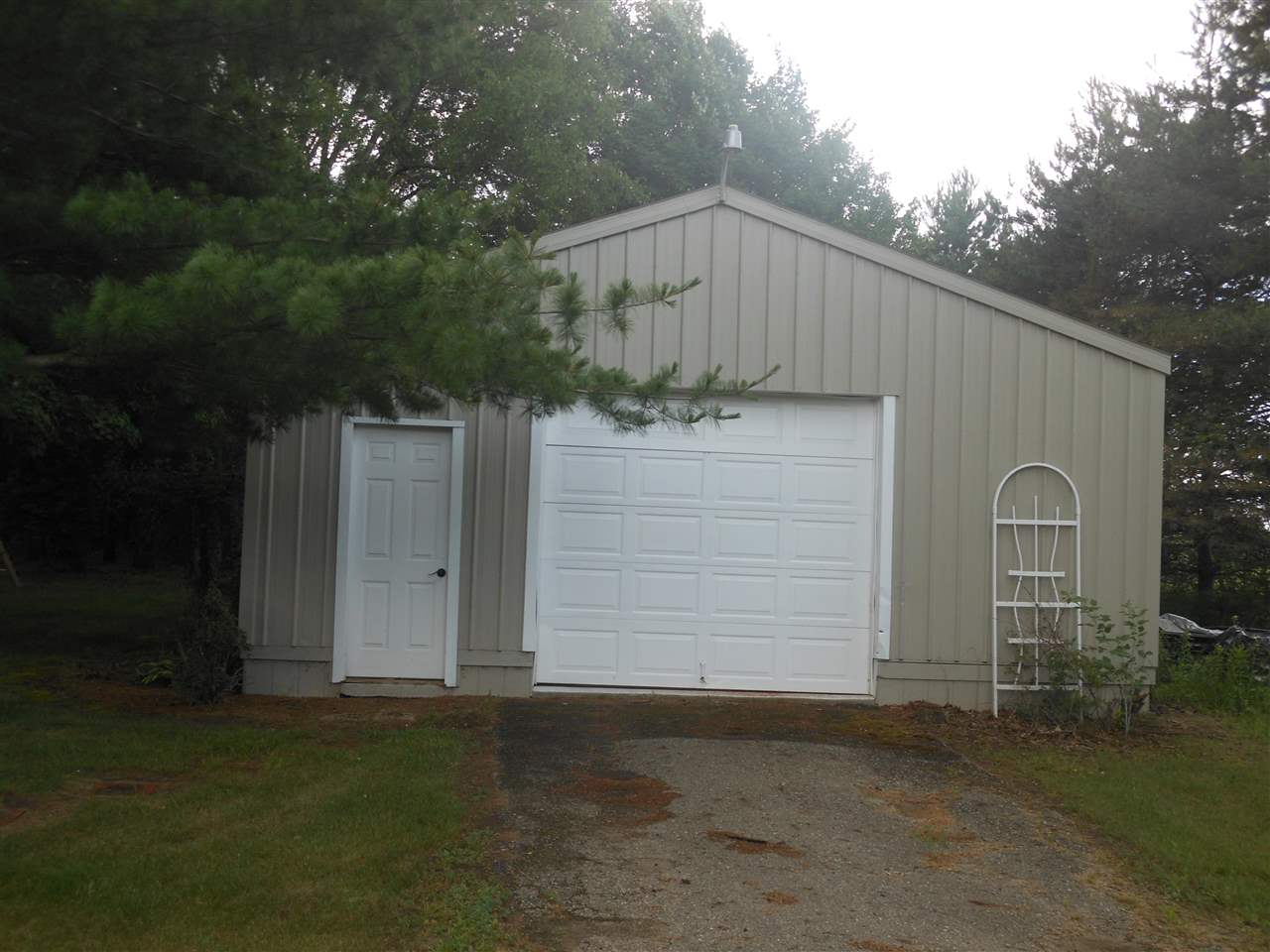 2720 Riley Road Caro, MI 48723 - Photo 2 of 26