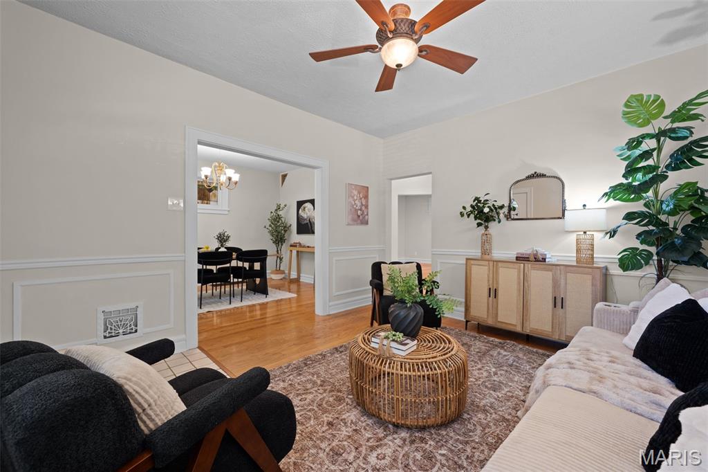 4819 Rhodes Avenue St. Louis, MO 63116 - Photo 5 of 45 Gallery Image 5