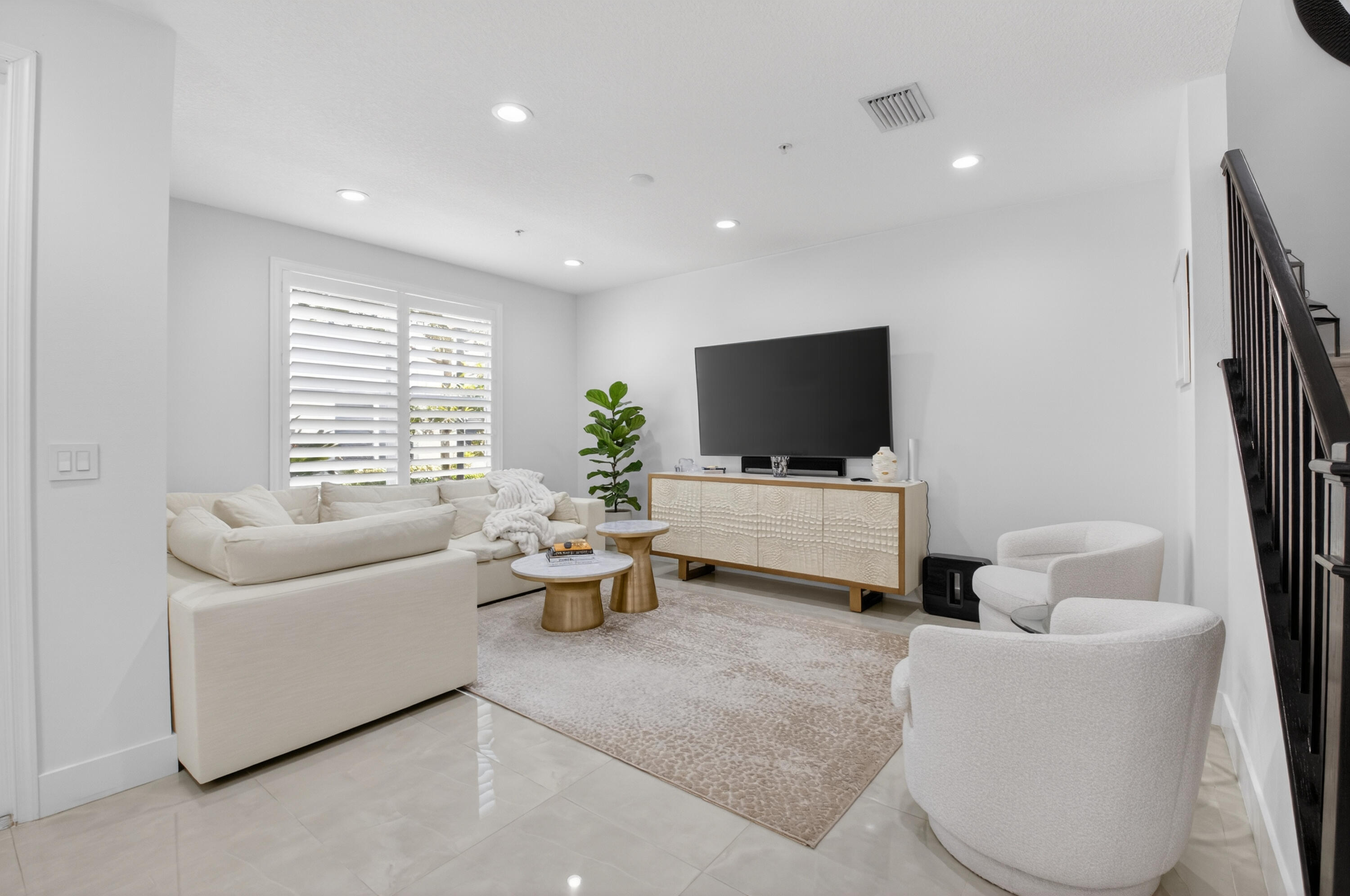 5022 Northwest 16th Way Boca Raton, FL 33431 - Photo 8 of 55 Living Room