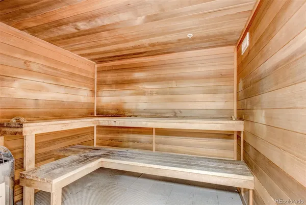 $1,935 | 13601 East Marina Drive, Unit 304, Aurora, CO 80014