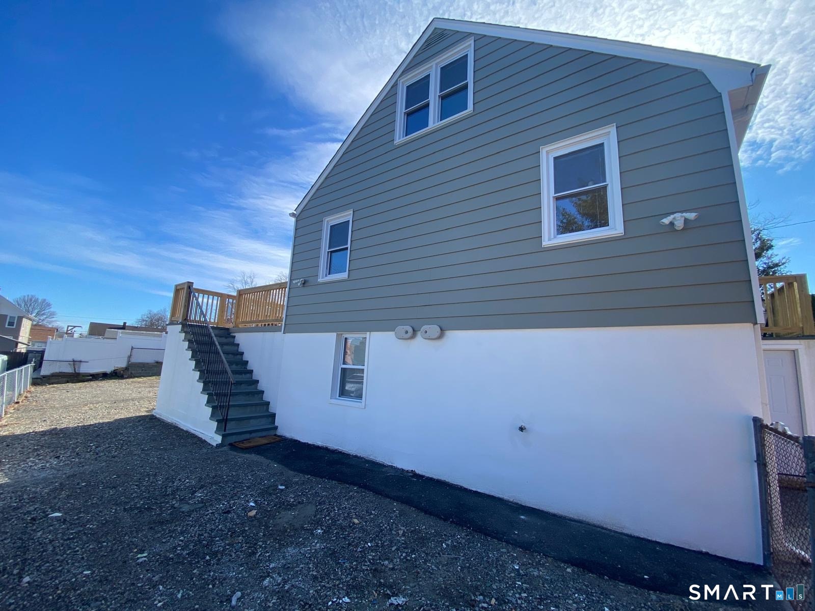 95 Marcel Street Bridgeport, CT 06606 - Photo 3 of 25