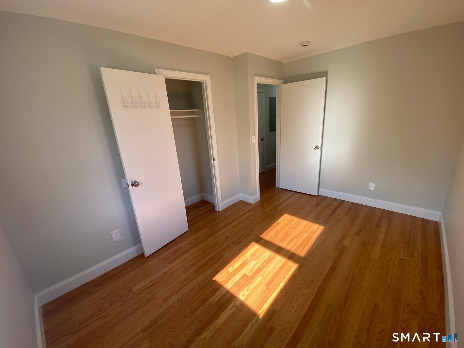 95 Marcel Street Bridgeport, CT 06606 - Photo 9 of 25