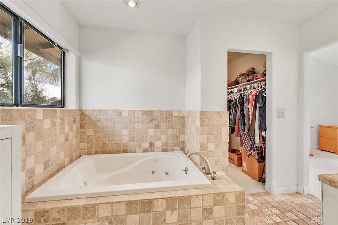 1675 Westwind Road Las Vegas, NV 89146 - Photo 23 of 34 Gallery Image 23