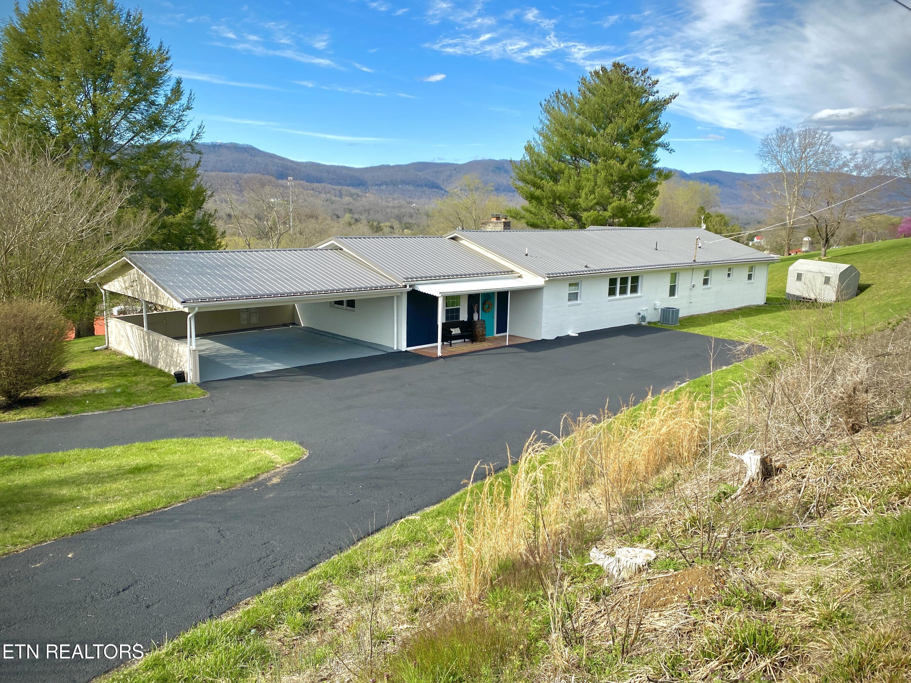 187 Oxford Circle Harrogate, TN 37752 - Photo 1 of 25 IMG_9932