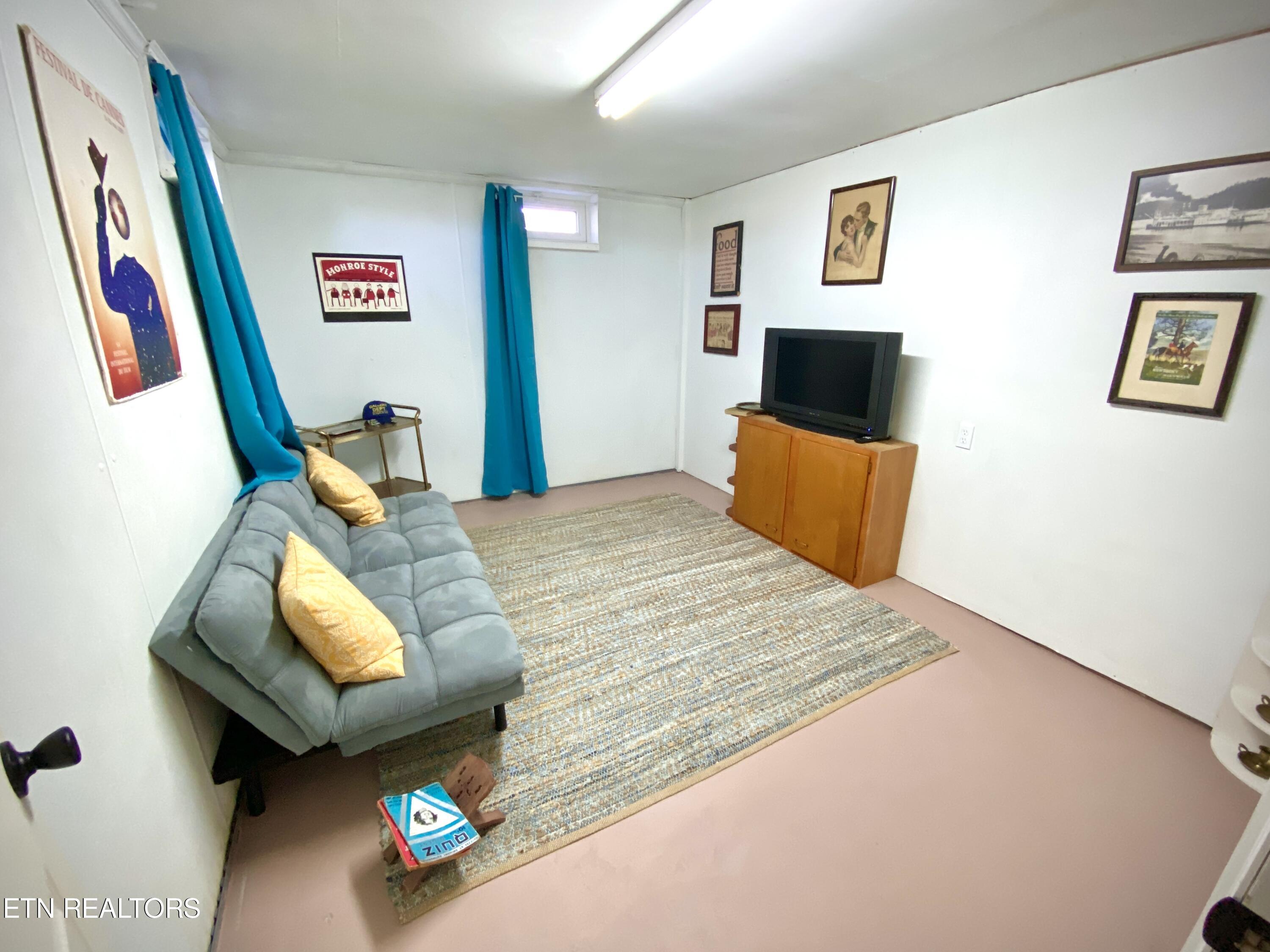 187 Oxford Circle Harrogate, TN 37752 - Photo 25 of 25 IMG_9952