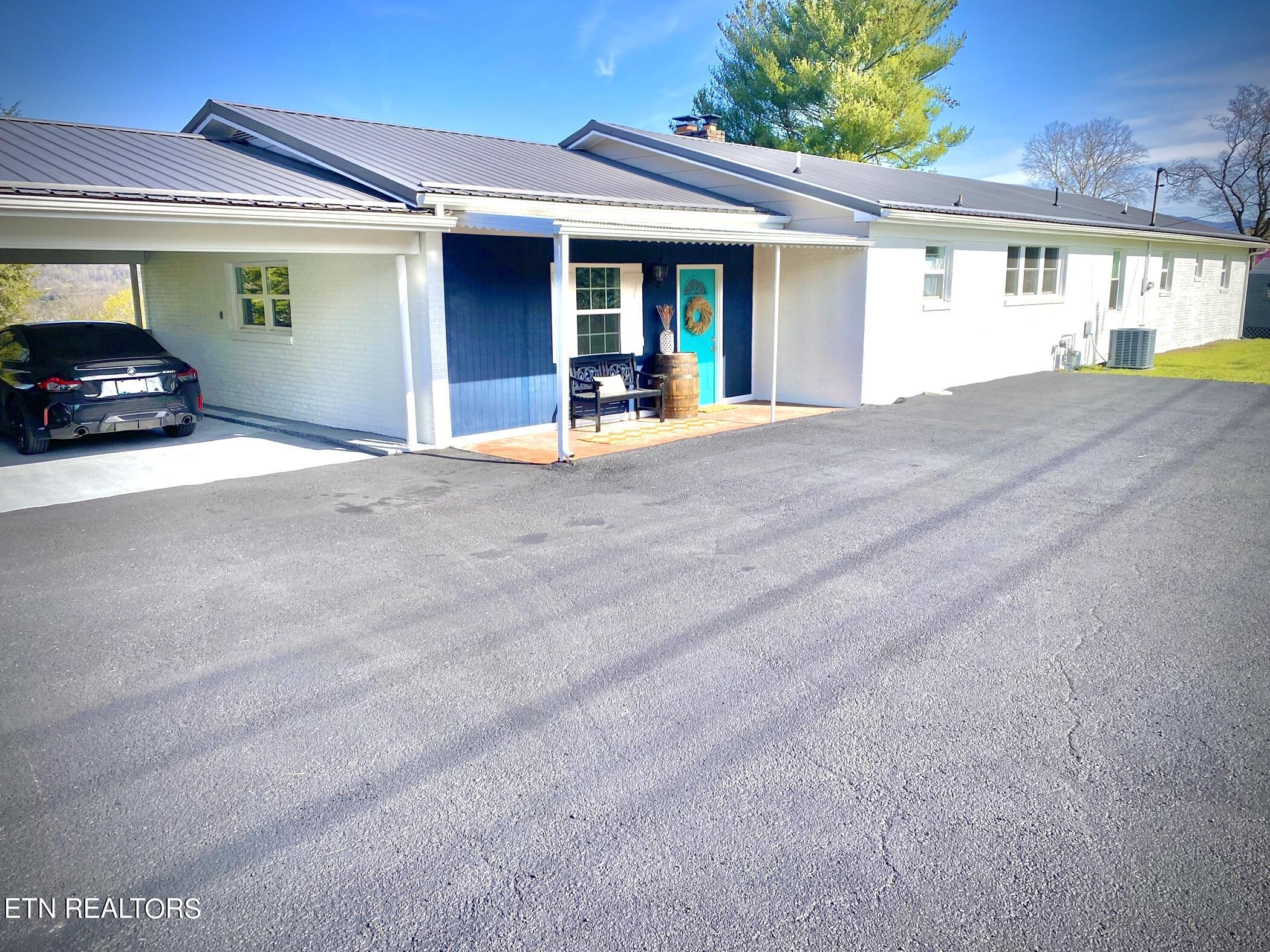 187 Oxford Circle Harrogate, TN 37752 - Photo 5 of 25 IMG_9948