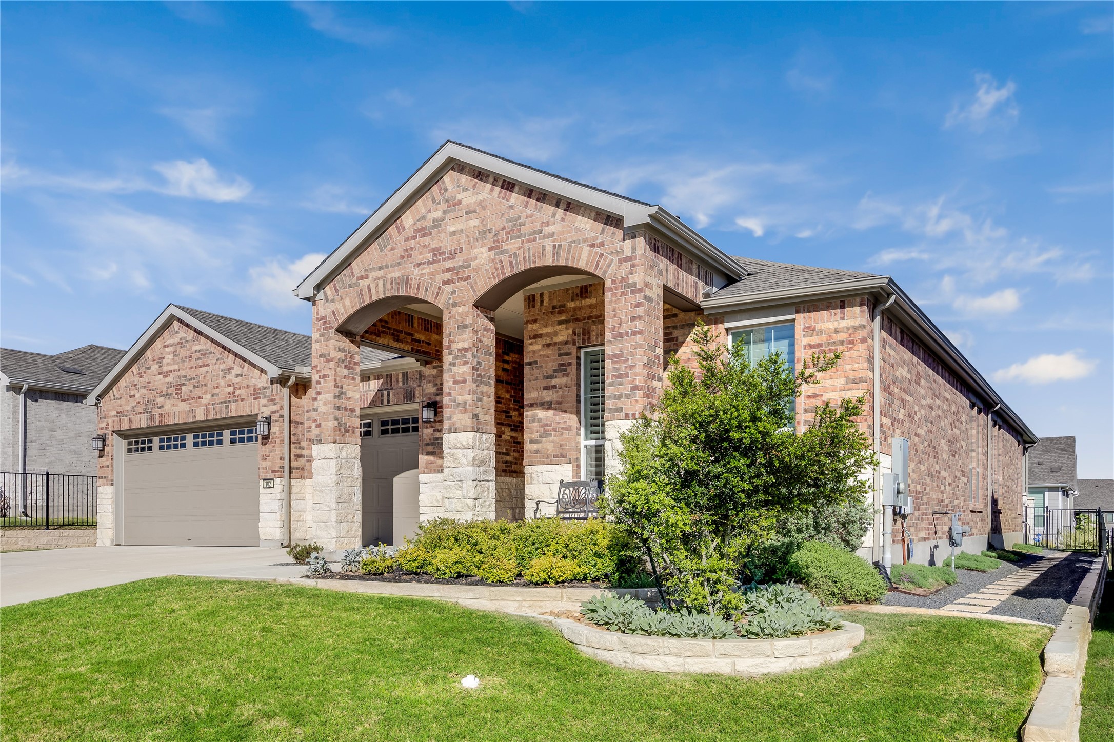 102 Pointer Lane Georgetown, TX 78633 - Photo 3 of 39
