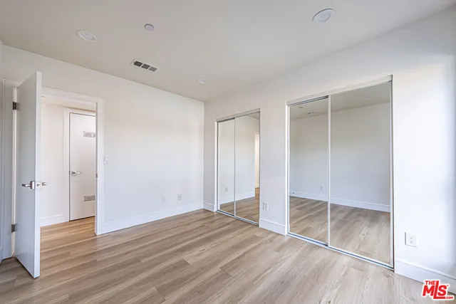 $4,926 | 2055 1/2 South Garth Avenue, Los Angeles, CA 90034