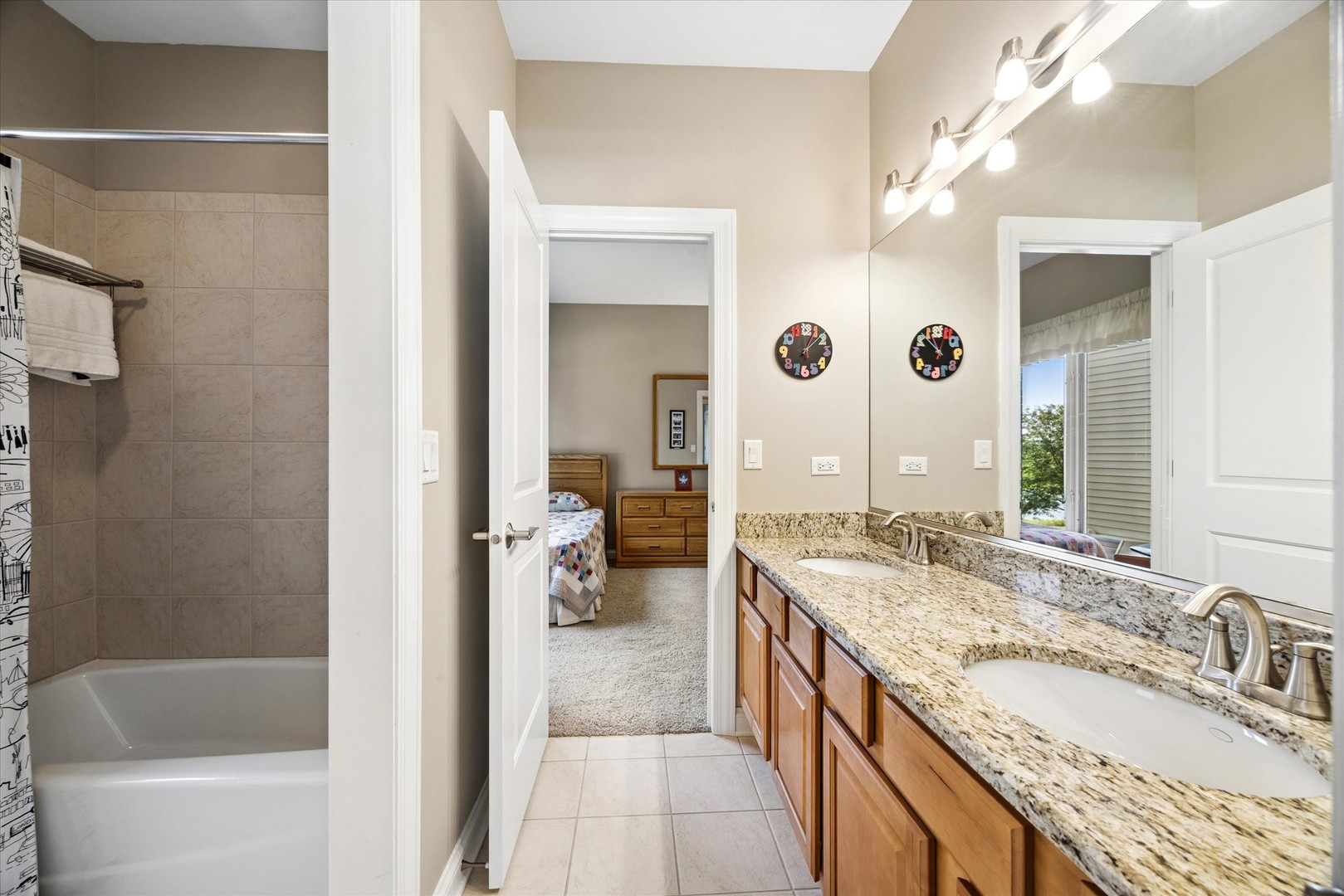 4124 Champion Road Naperville, IL 60564 - Photo 22 of 38
