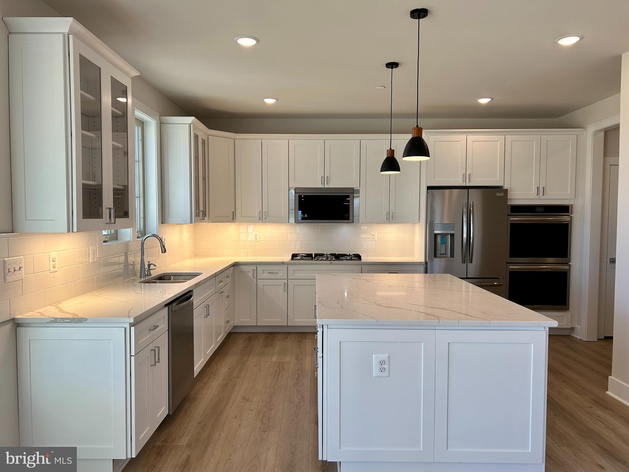 2104 Quebec School Road Middletown, MD 21769 - Photo 11 of 32 LVP FLOORING ENERGY STAR APPLIANCES