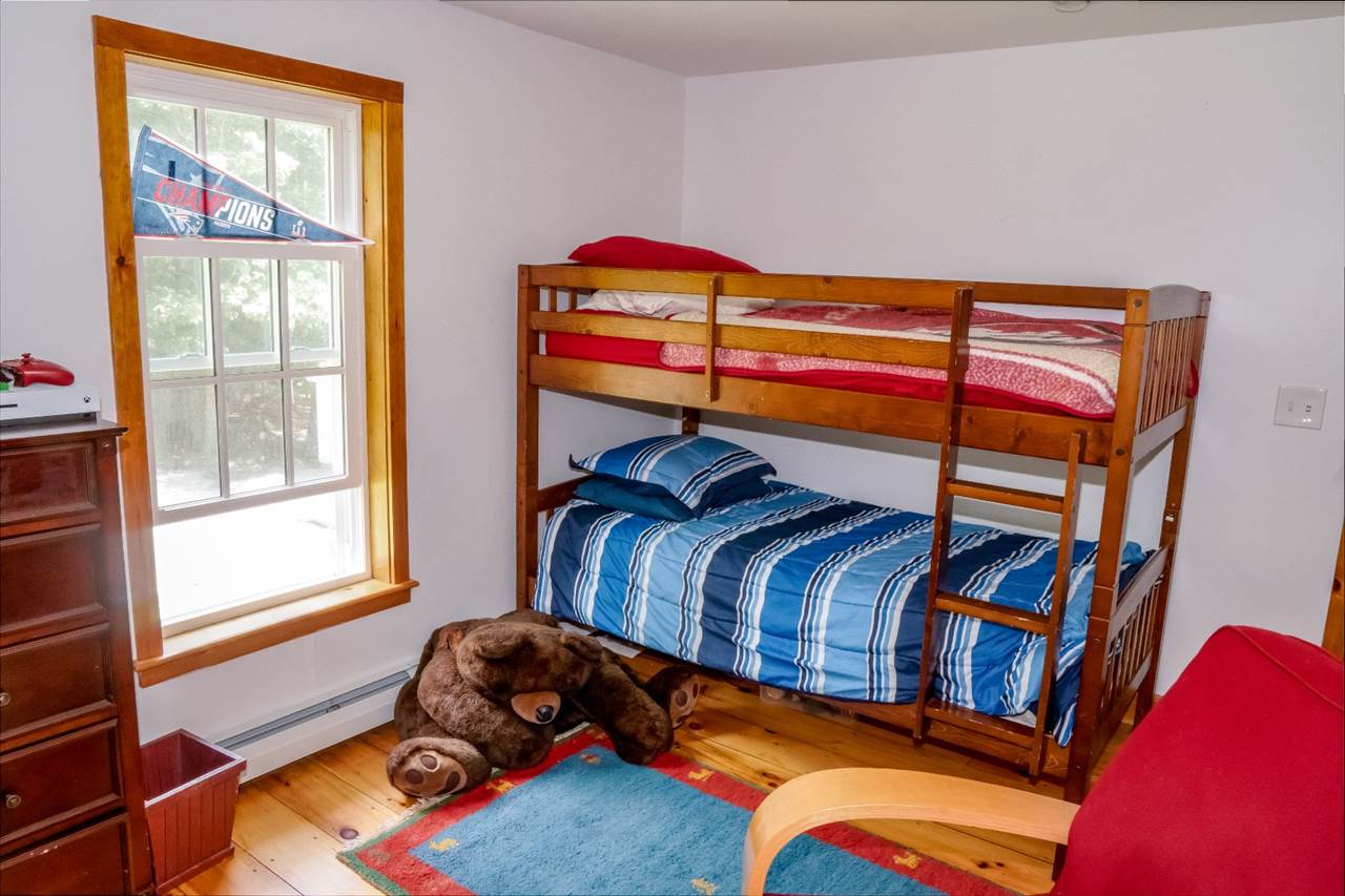 90 Longmarsh Road Durham, NH 03824 - Photo 14 of 35