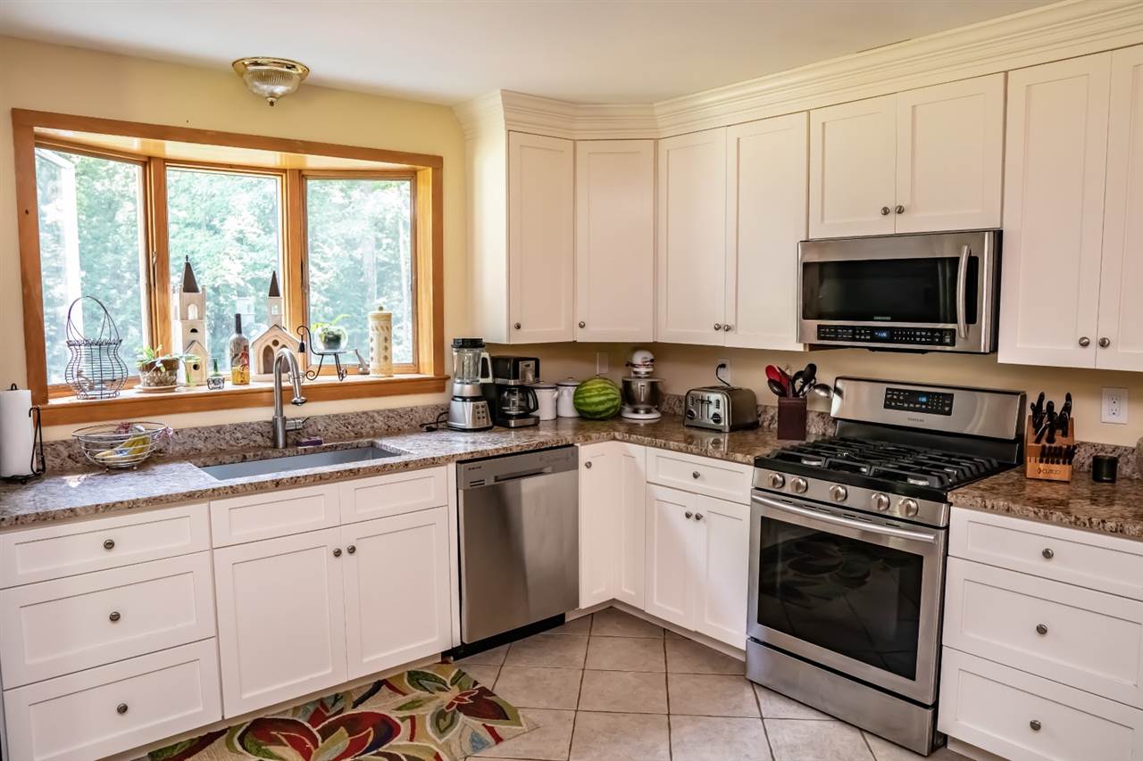 90 Longmarsh Road Durham, NH 03824 - Photo 3 of 35