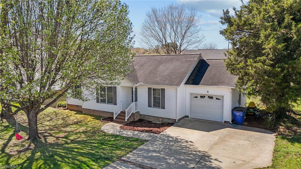 309 Old Farm Road Graham, NC 27253 - Photo 1 of 17 Gallery Image 1