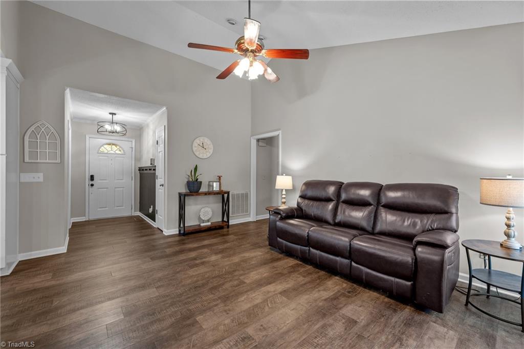 309 Old Farm Road Graham, NC 27253 - Photo 4 of 17 Gallery Image 4