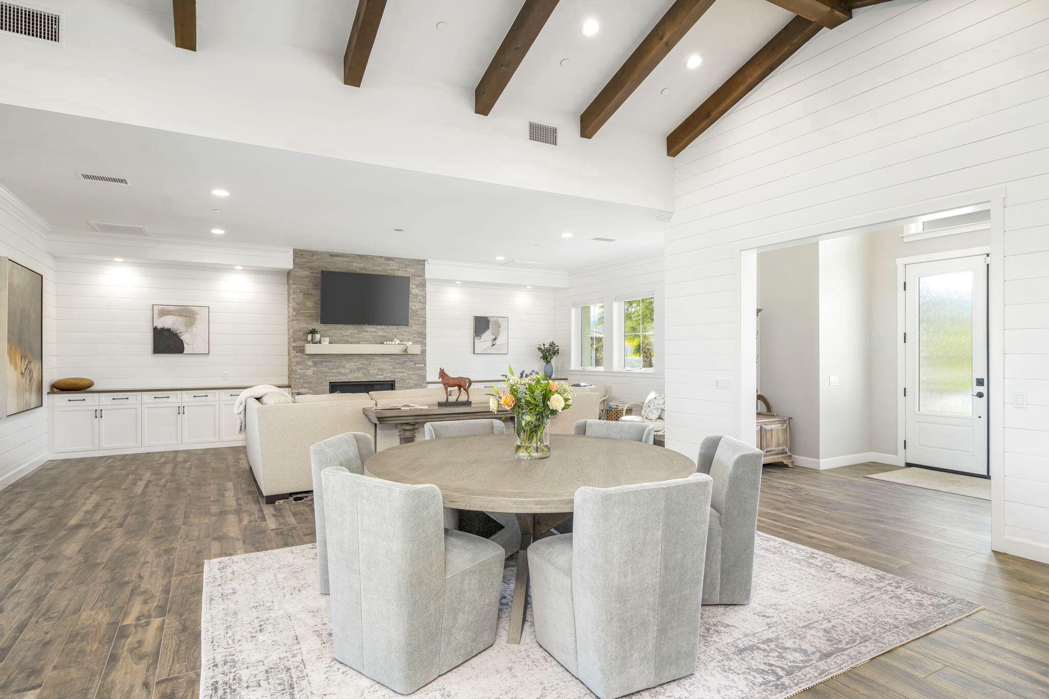 7 Siena Vista Rancho Mirage, CA 92270 - Photo 2 of 26 a view of a dining room with furniture