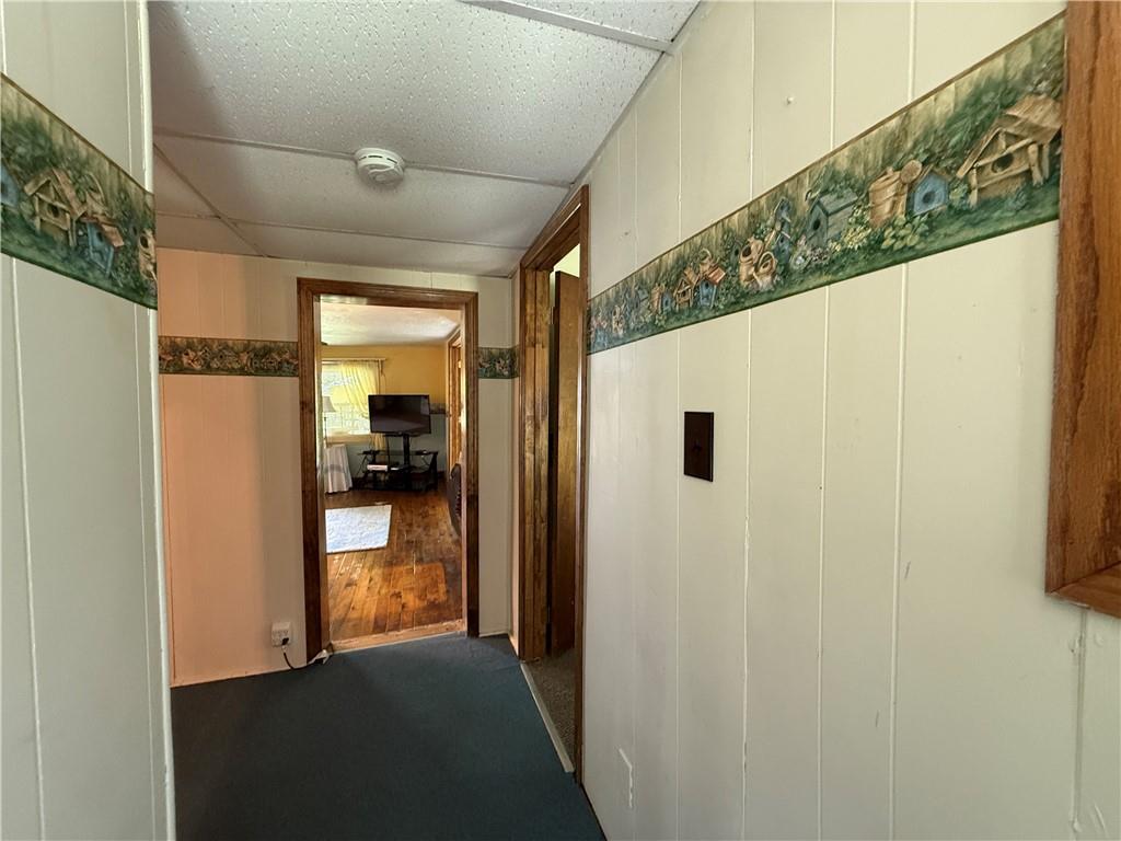 71 Cougar Lane Leeper, PA 16233 - Photo 20 of 29 Center room