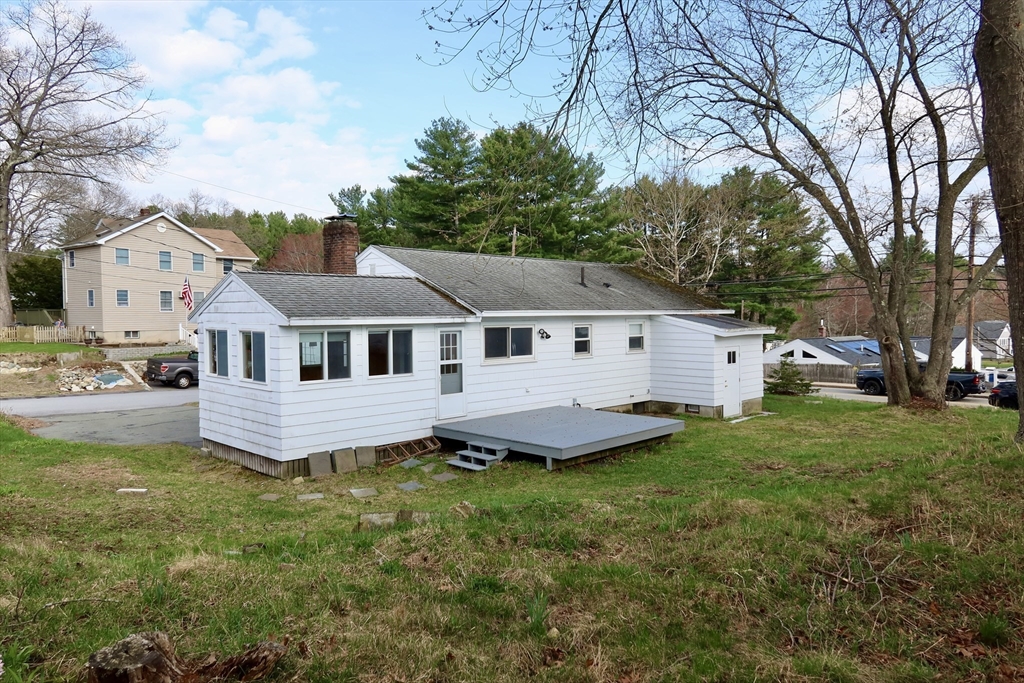 31 Mohawk Road Burlington, MA 01803 - Photo 4 of 25