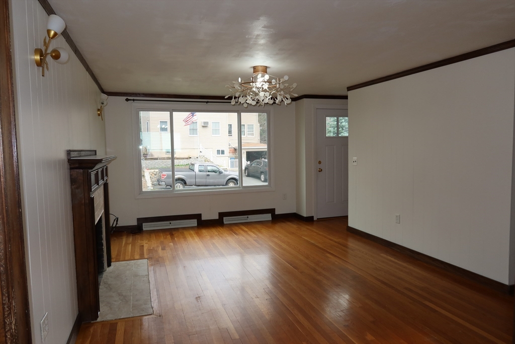 31 Mohawk Road Burlington, MA 01803 - Photo 8 of 25