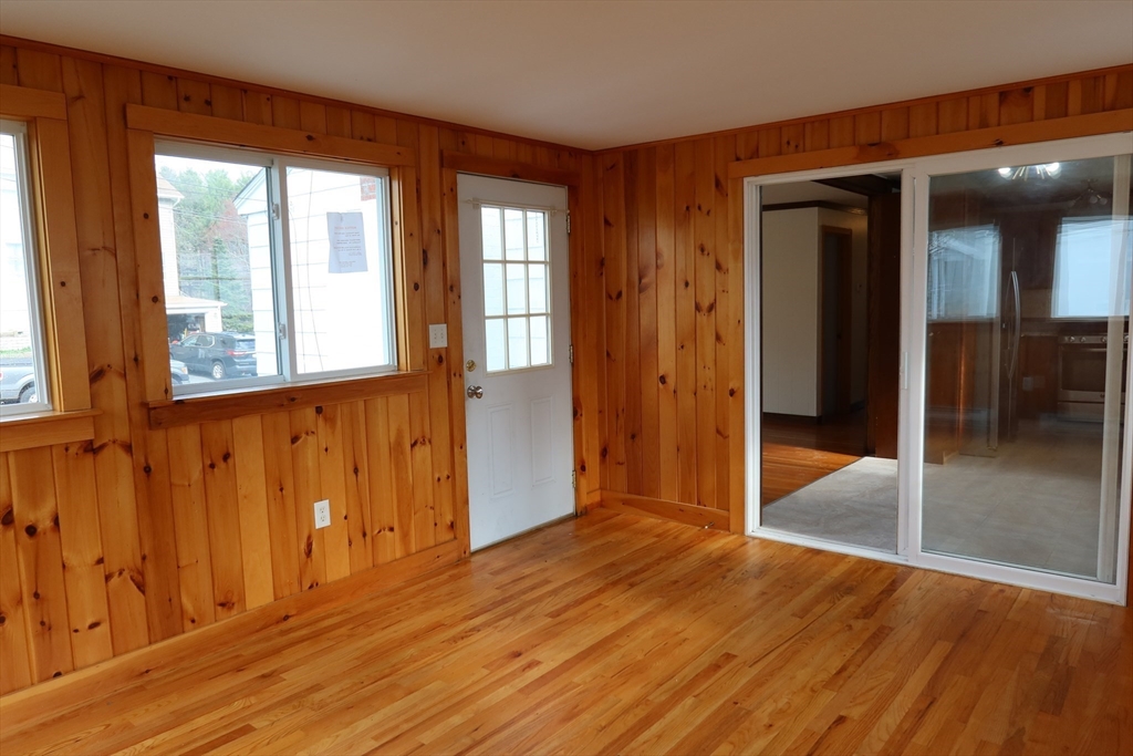 31 Mohawk Road Burlington, MA 01803 - Photo 9 of 25