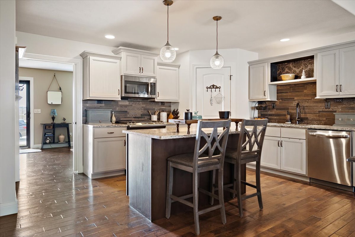 2706 Shepard Road Normal, IL 61761 - Photo 9 of 28 Gallery Image 9