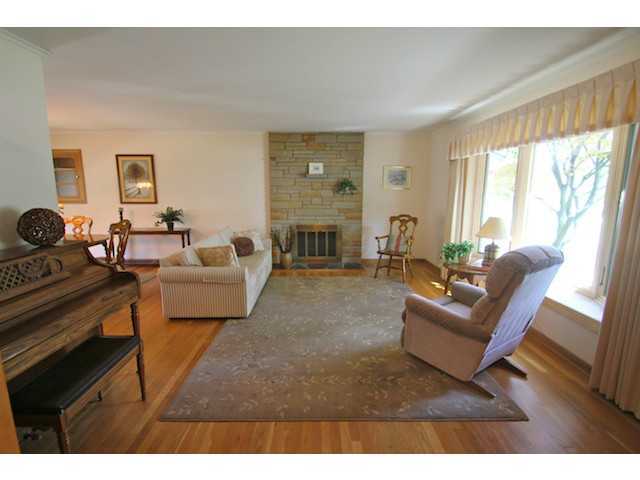 3491 Kirkham Road Columbus, OH 43221 - Photo 4 of 19
