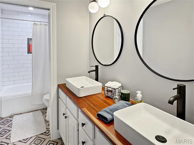 $725,000 | 2787 Stone Crest Drive, Washington, MO 63090