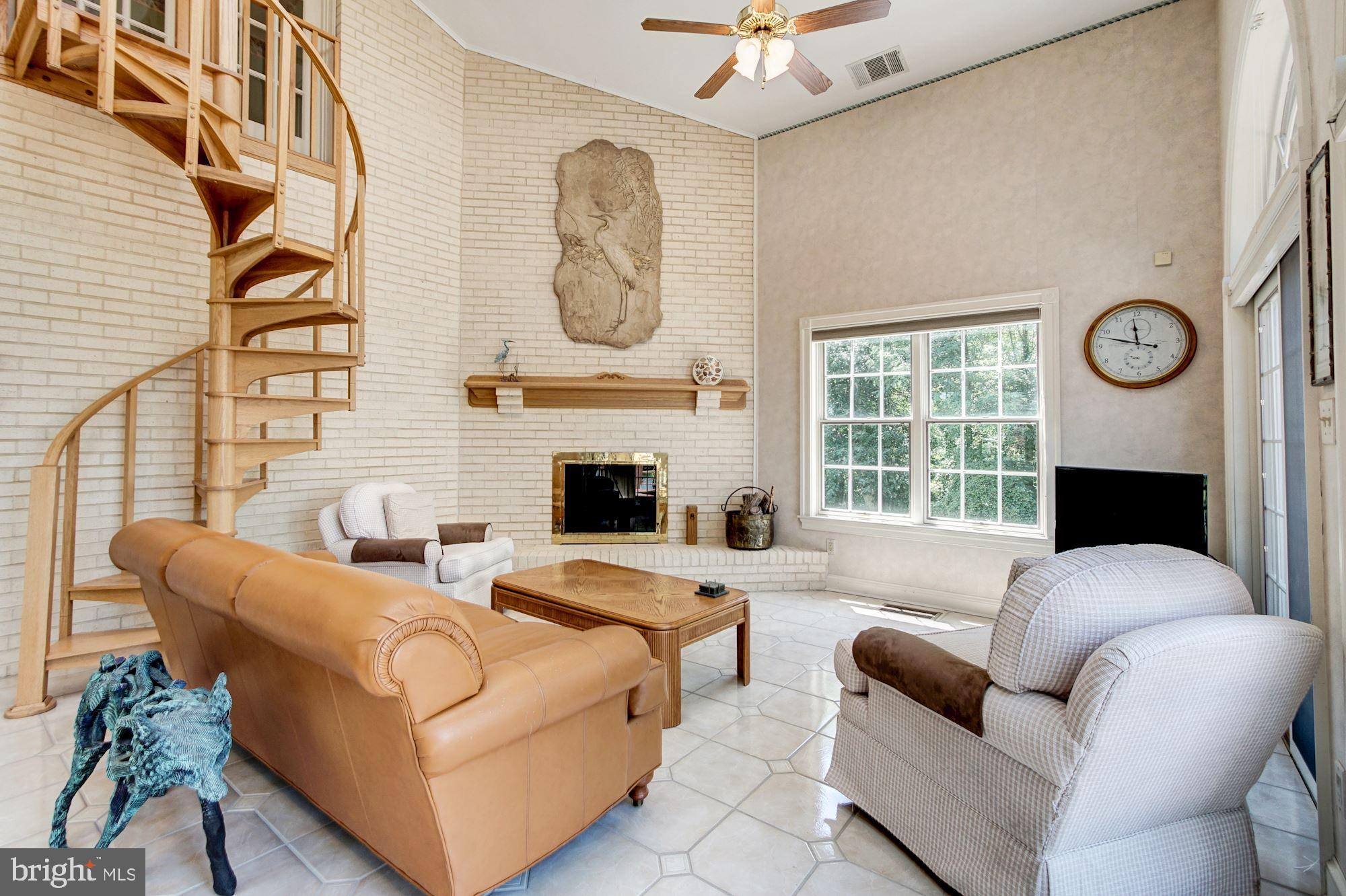 500 Swaggers Point Road Solomons, MD 20688 - Photo 21 of 59 Great Room