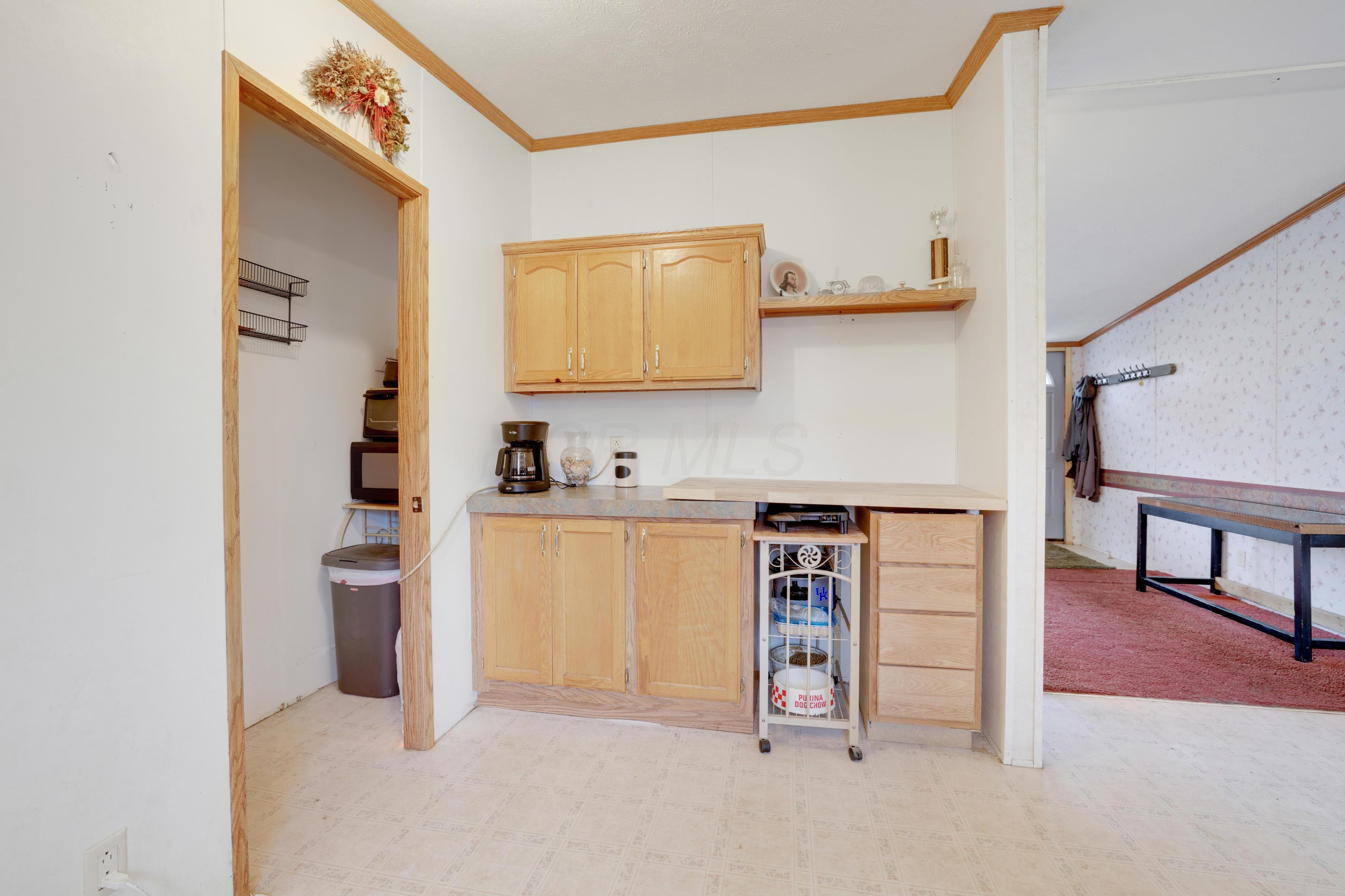11211 Milnor Road Pickerington, OH 43147 - Photo 8 of 34 Gallery Image 8
