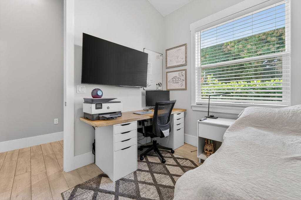 443 Southeast Dolphin Drive Stuart, FL 34996 - Photo 21 of 40 443sedolphindrive_48